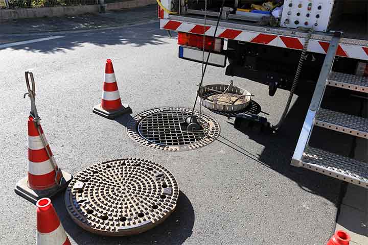 How Using a Camera Optimizes a Sewer Inspection